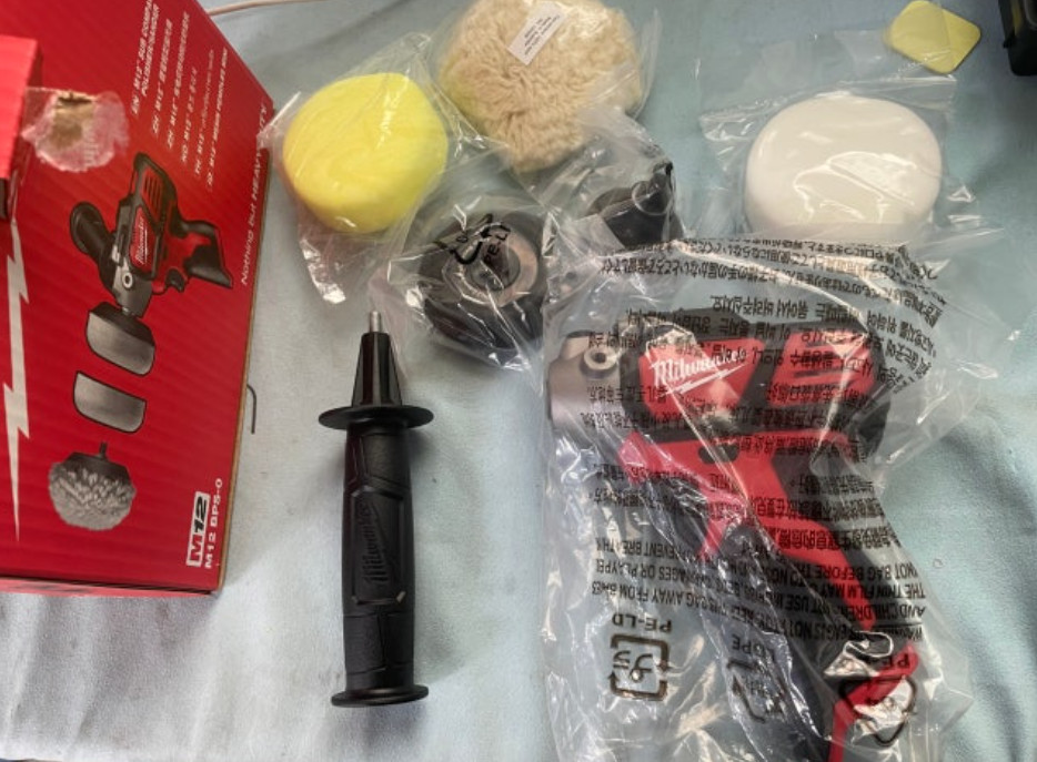Milwaukee M12 BPS-0 Cordless Polisher Sander Bare Tool
