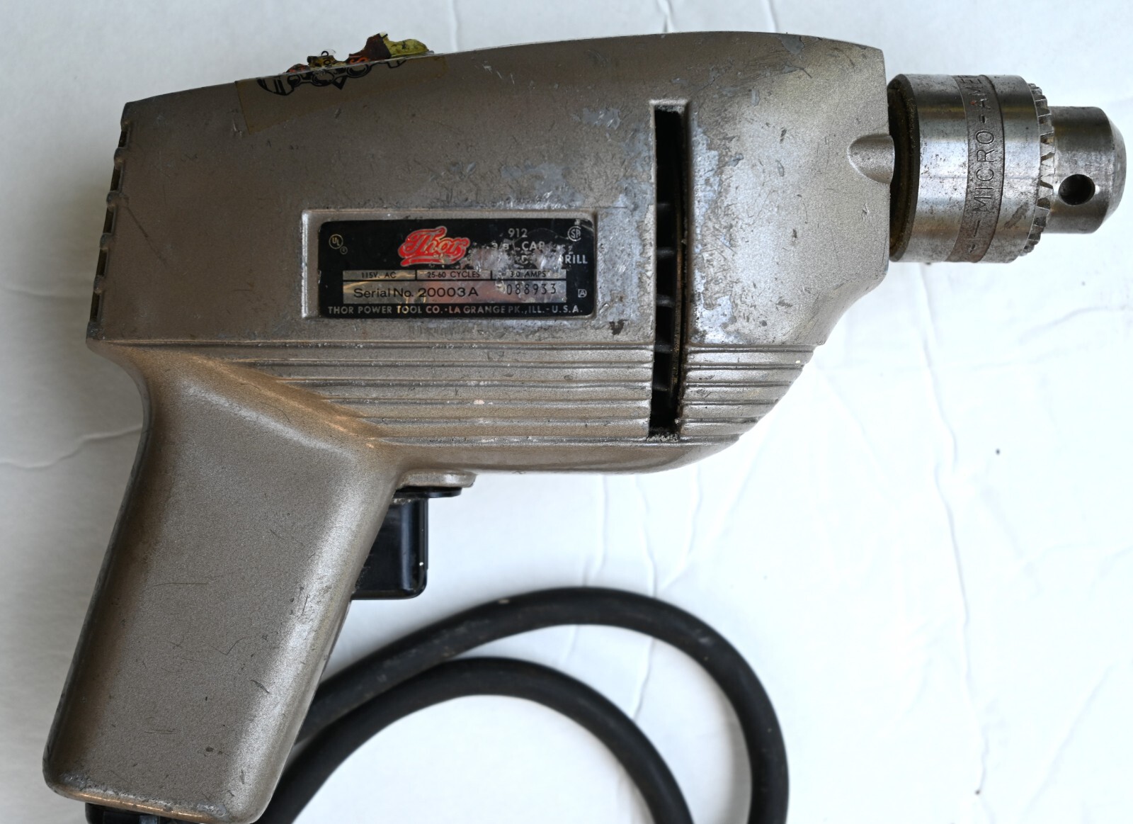 Vintage Thor Heavy Duty 3/8&Prime; Electric 3.0 Amps 25-60 Cycles Drill Model 912