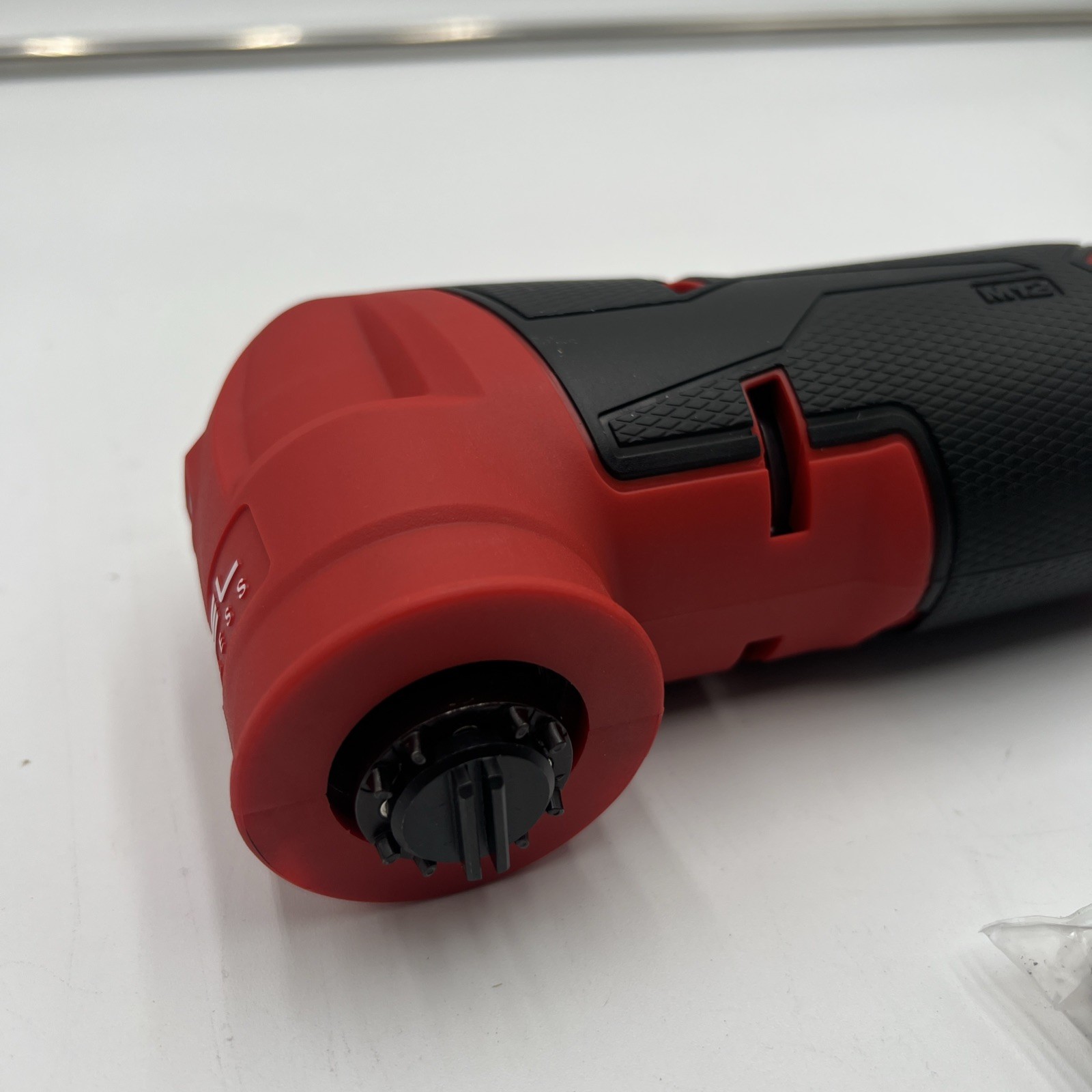 Milwaukee 2526-20 12V Oscillating Multi-Tool w/ 1.5ah Battery
