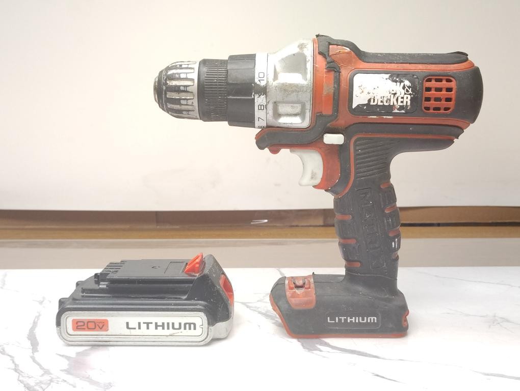 Black And Decker 20V Matrix Drill Driver BDCDMT120 w/ Battery (SB1127703)