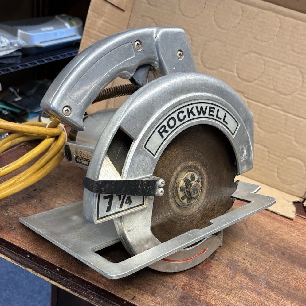 Rockwell 215 7-1/4 in Corded Electric Circular Saw Silver/Black/Yellow