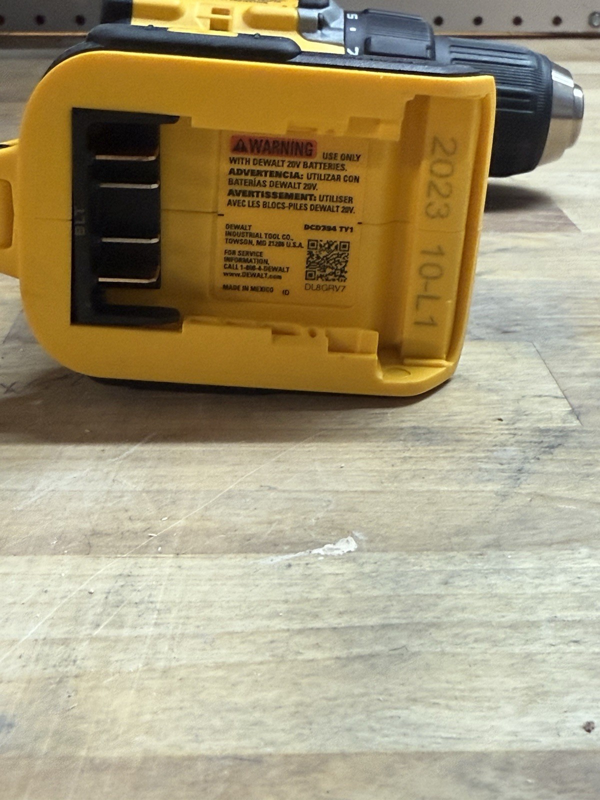 NEW DEWALT DCD794 20-Volt Drill TOOL ONLY