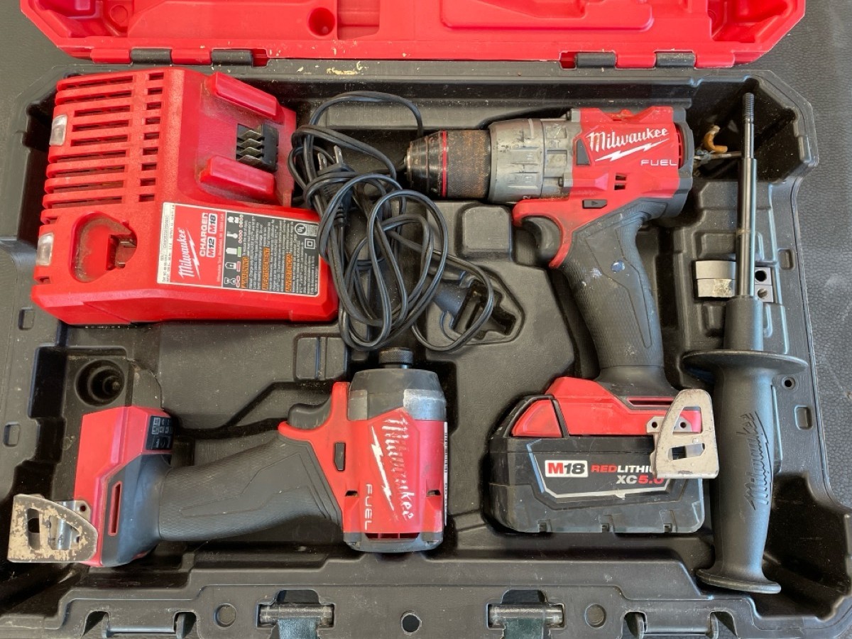 Milwaukee M18 FUEL 18V 2-Tool Combo Kit (PD4054873)