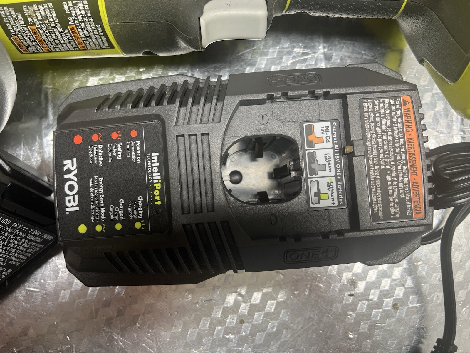 Ryobi ONE+ 18V 4-1/2 » Angle Grinder with Battery And battery’s Charger