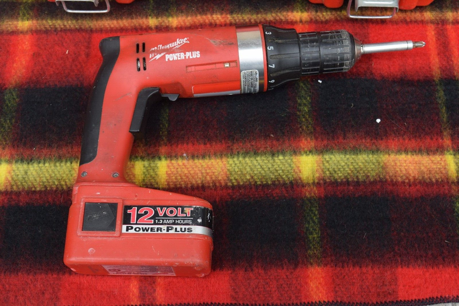 Milwaukee Power-Plus Drill 0501-02 w 2 48-11-1950 Batteries & Charger 48-59-0231