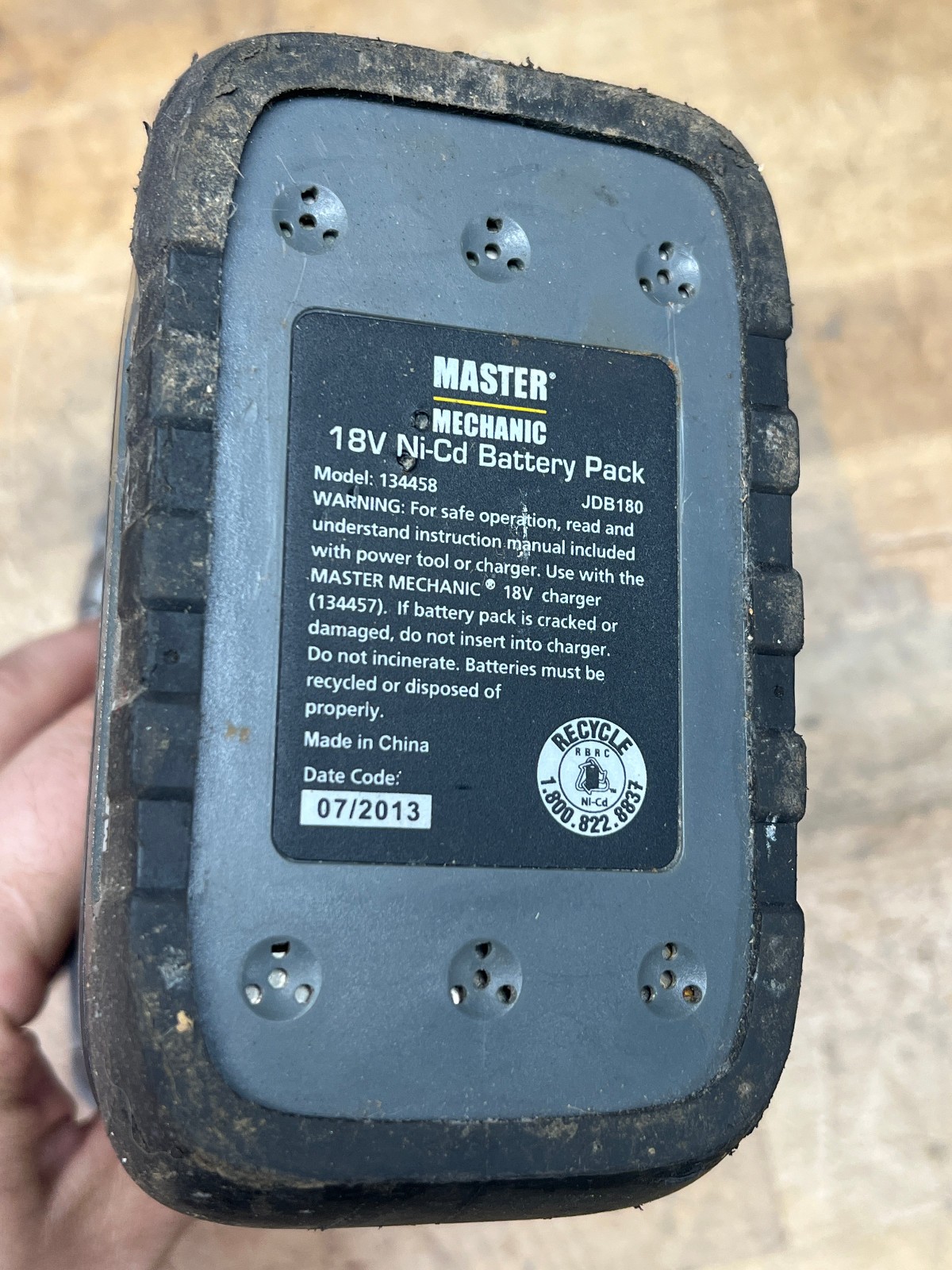 master mechanic 3/8 cordless drill 134453 18v Battery unknown condition