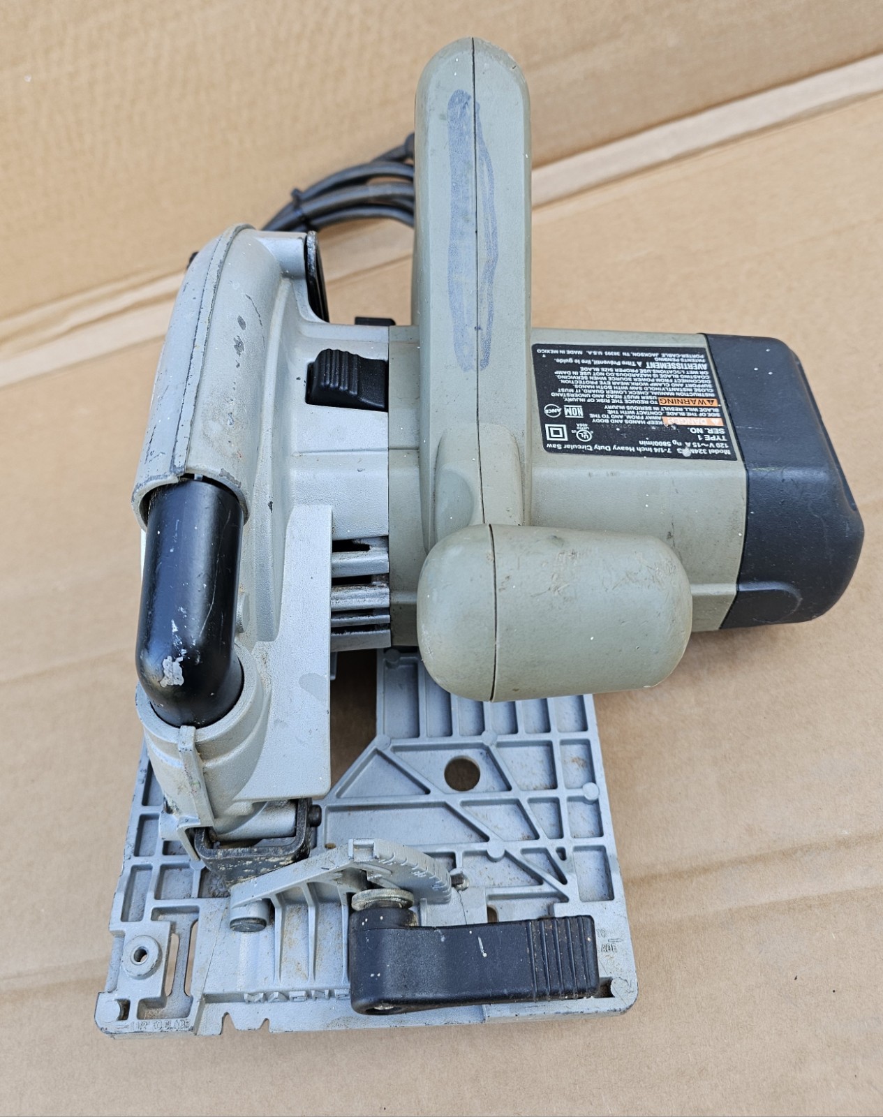 PORTER CABLE 324 MAG Type 1 Circular Saw w/Hard Case