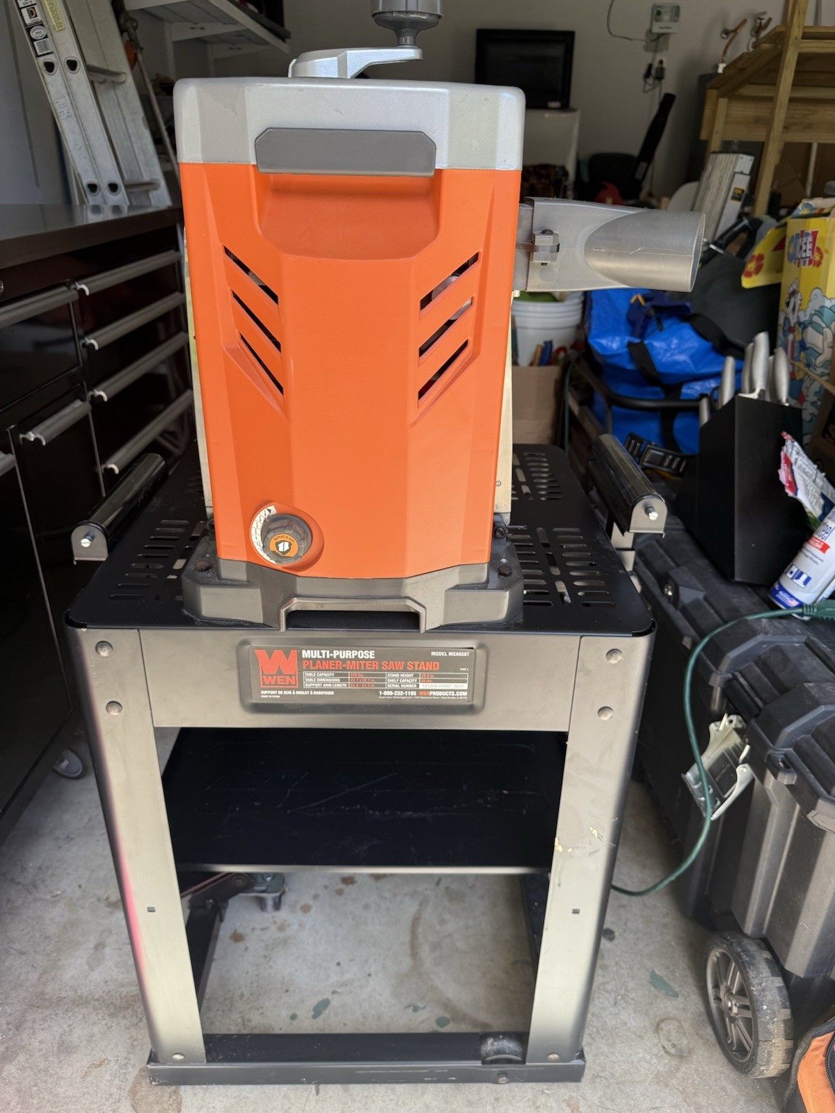 RIDGID 15 AMP 13” THICKNESS CORDED PLANER AND WEN MULTI-PURPOSE ROLLING STAND