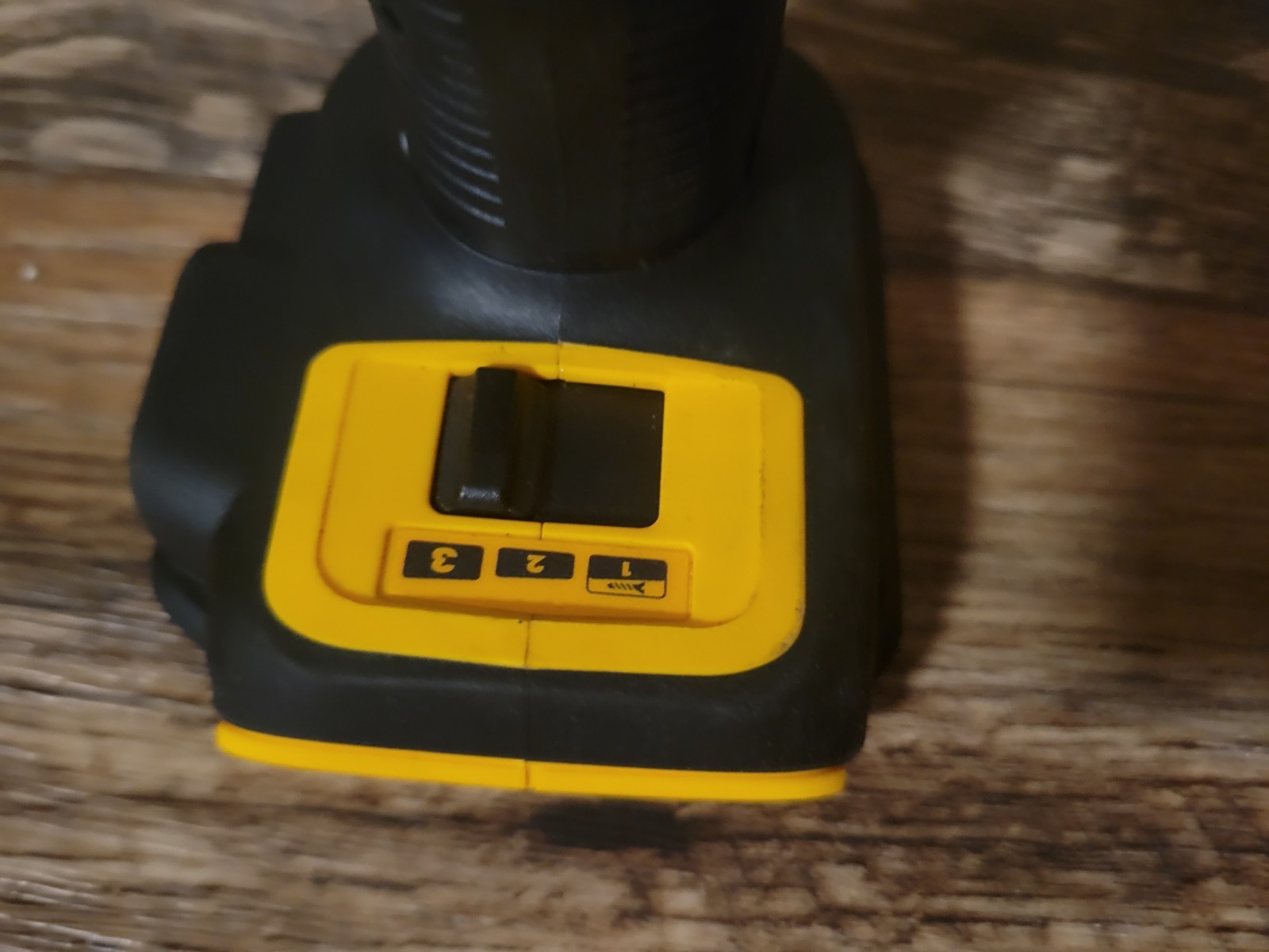 DEWALT DCF845 20V MAX XR 1/4 in. Cordless 3-Speed Impact Driver *SAME DAY SHIP*