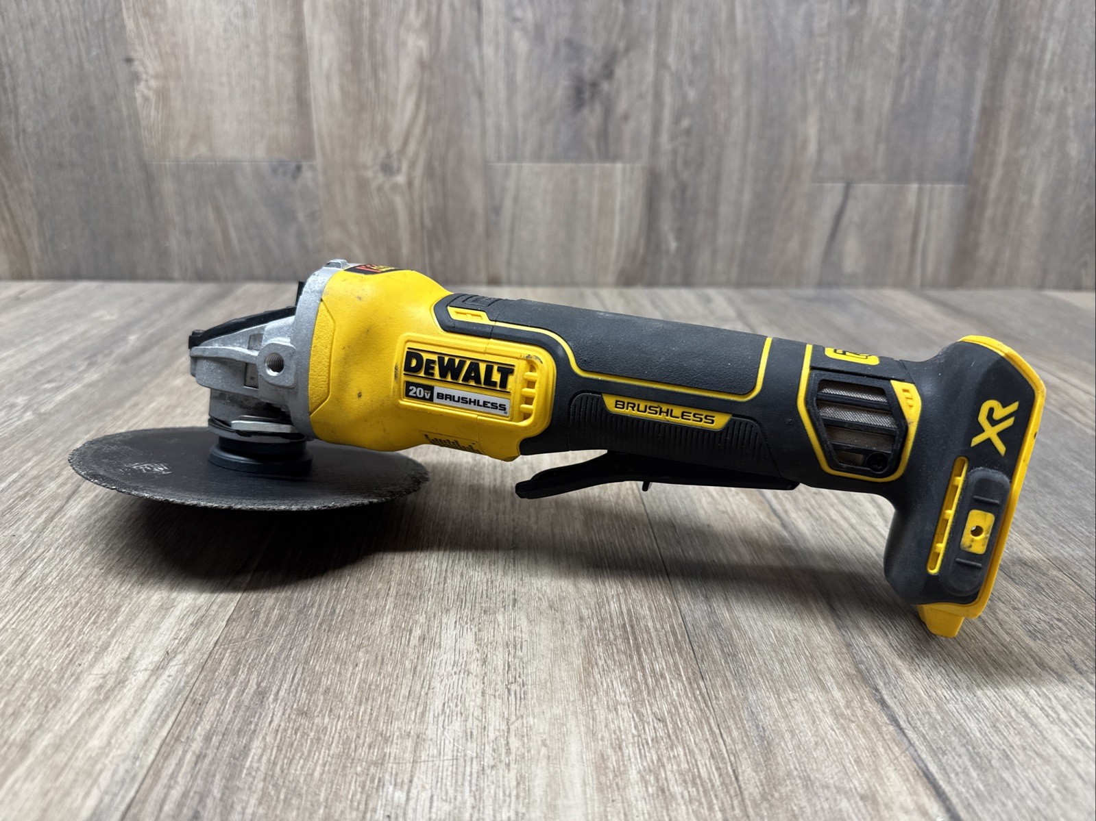 DEWALT DCG413 20V MAX XR 4.5&Prime; Angle Grinder