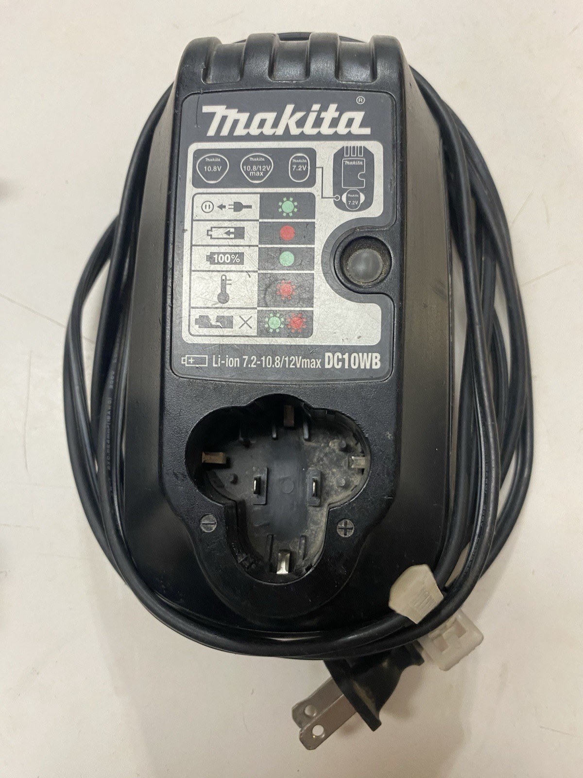 MAKITA 12V Volt FD02 Cordless Battery Charger Model #DC10WB Nice