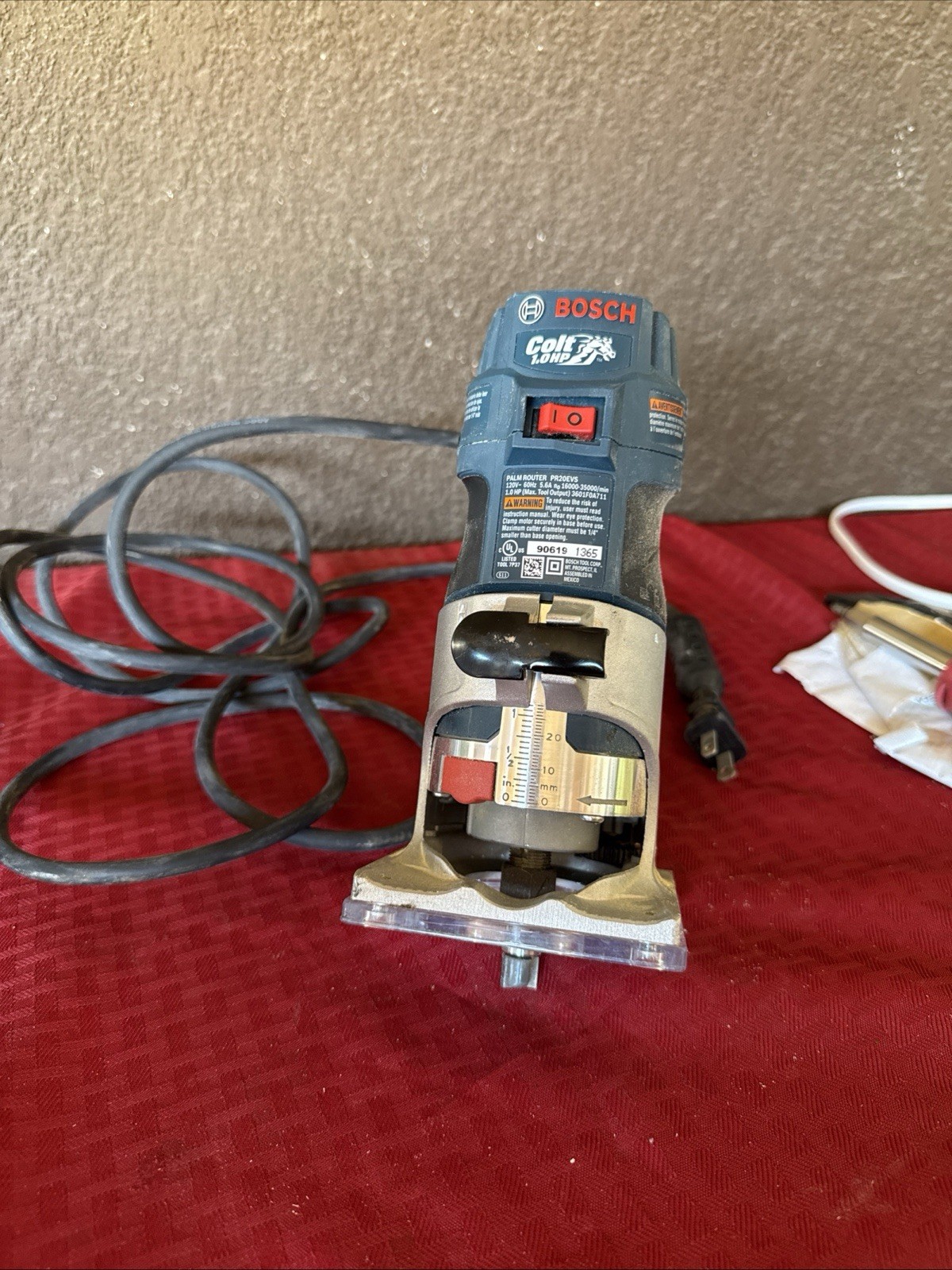 Bosch PR20EVS Colt™ Electronic Variable-Speed Palm Router Corded