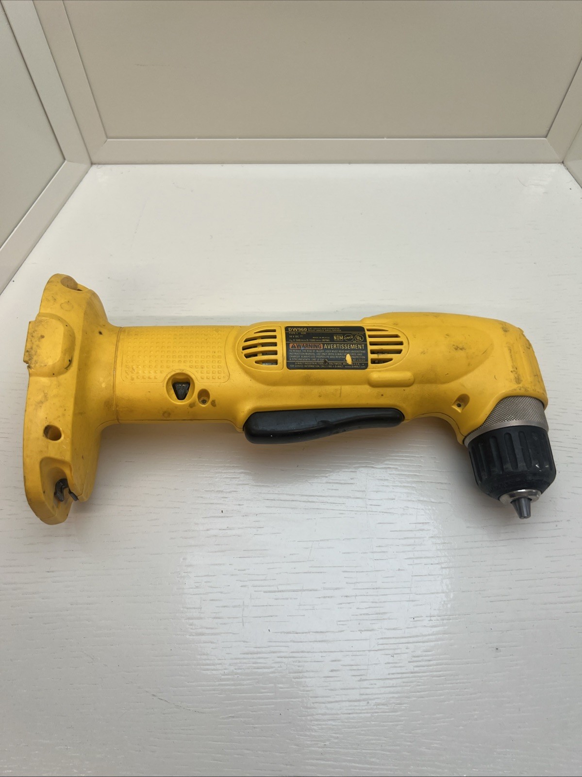 Dewalt DW960 18V Li-Ion Base 3/8&Prime; VSR 2 Speed Right Angle Drill/Driver