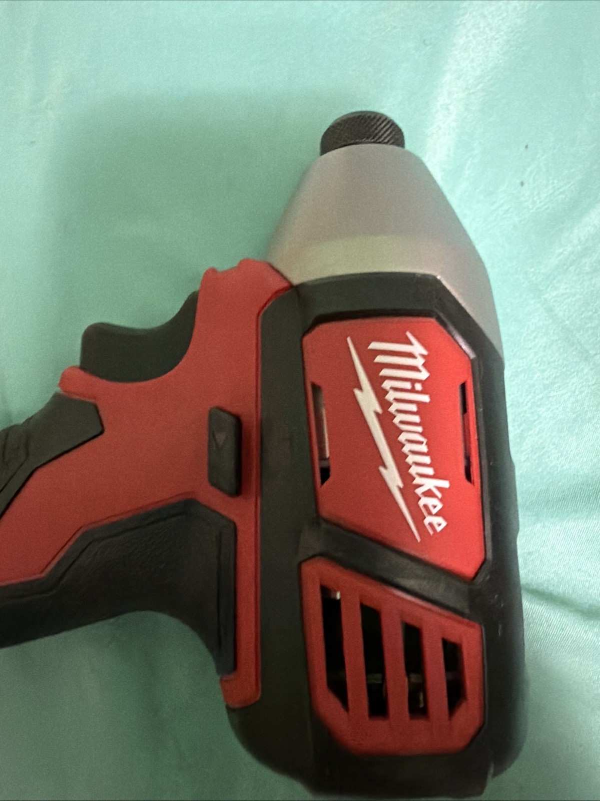 Milwaukee 2656-20 1/4&Prime; M18 Cordless Battery Hex Impact Driver 18 Volt 18V