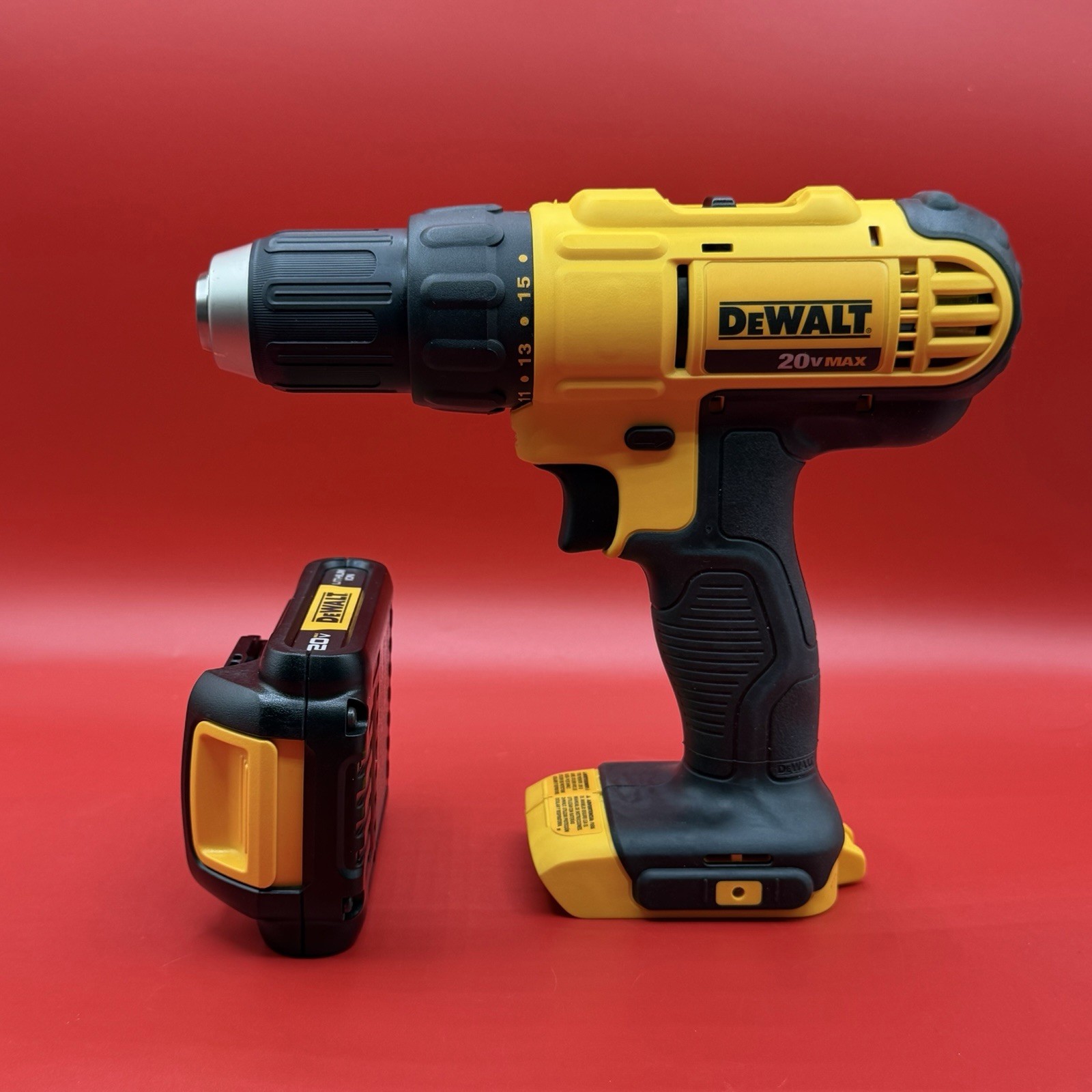 New DeWalt DCD771 20V MAX 1/2&Prime; (13mm) Cordless Drill Driver (Tool And 1 Battery)
