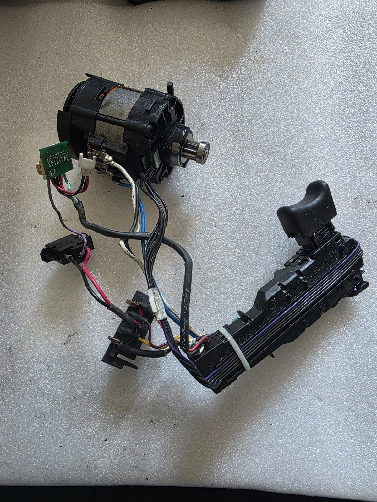 DeWalt MOTOR & SWITCH FOR DCH273 20V 1 in Rotary Hammer N715619