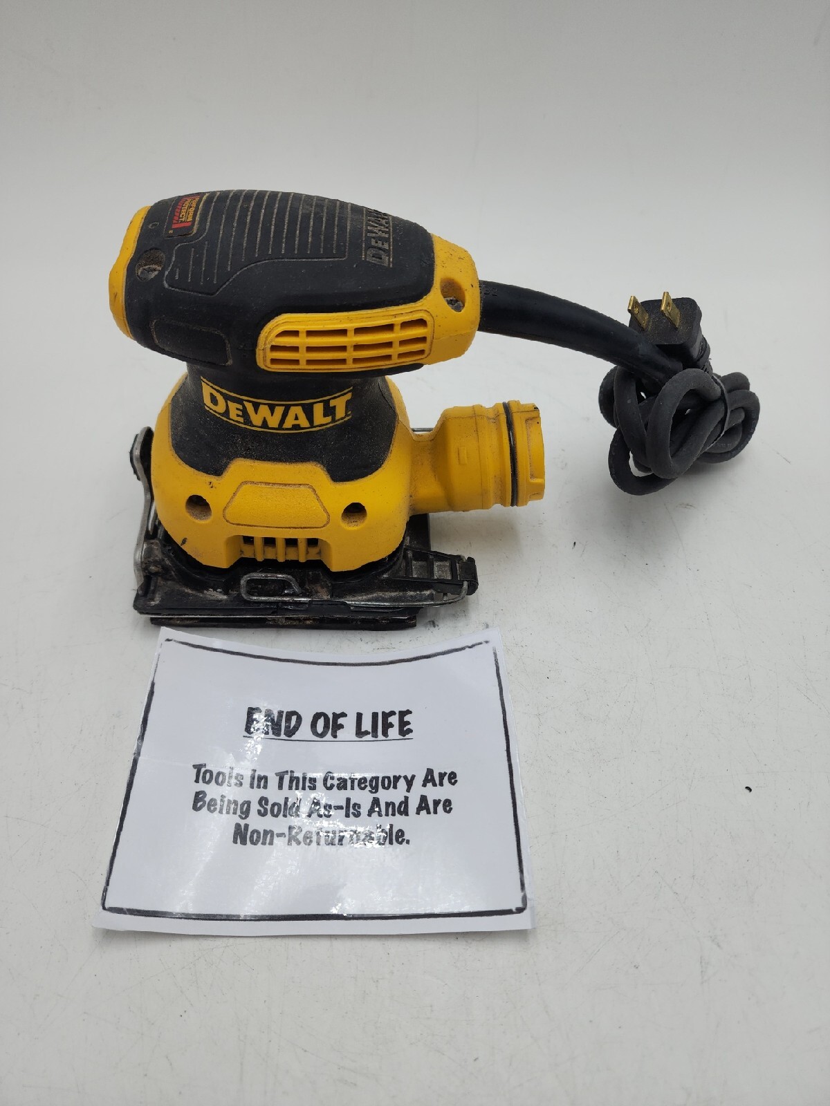 DEWALT DWE6411 2.3 Amp 1/4 Sheet Sander (END OF LIFE)
