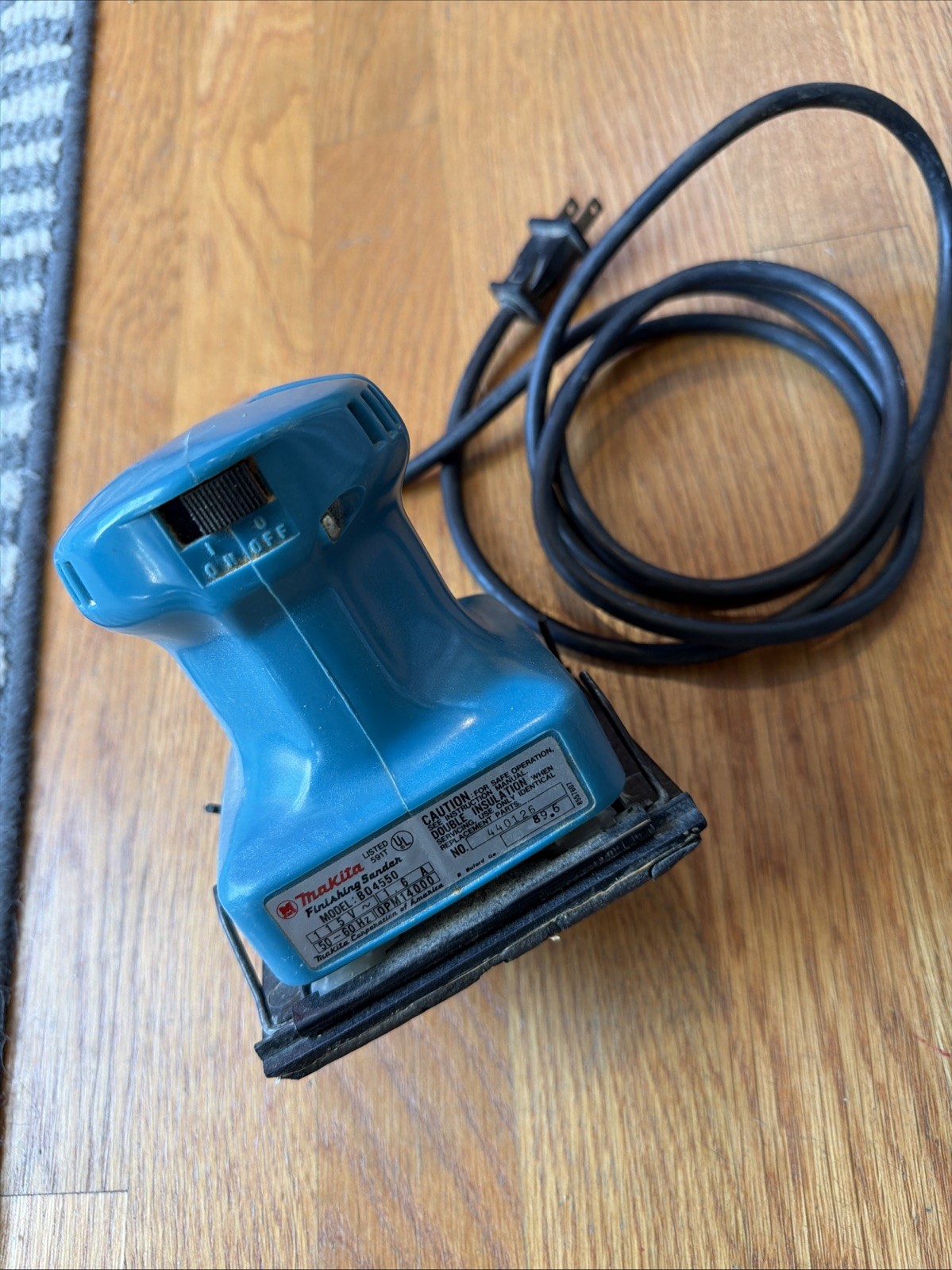 Makita Finishing Sander Corded Model B04550 TESTED / WORKS