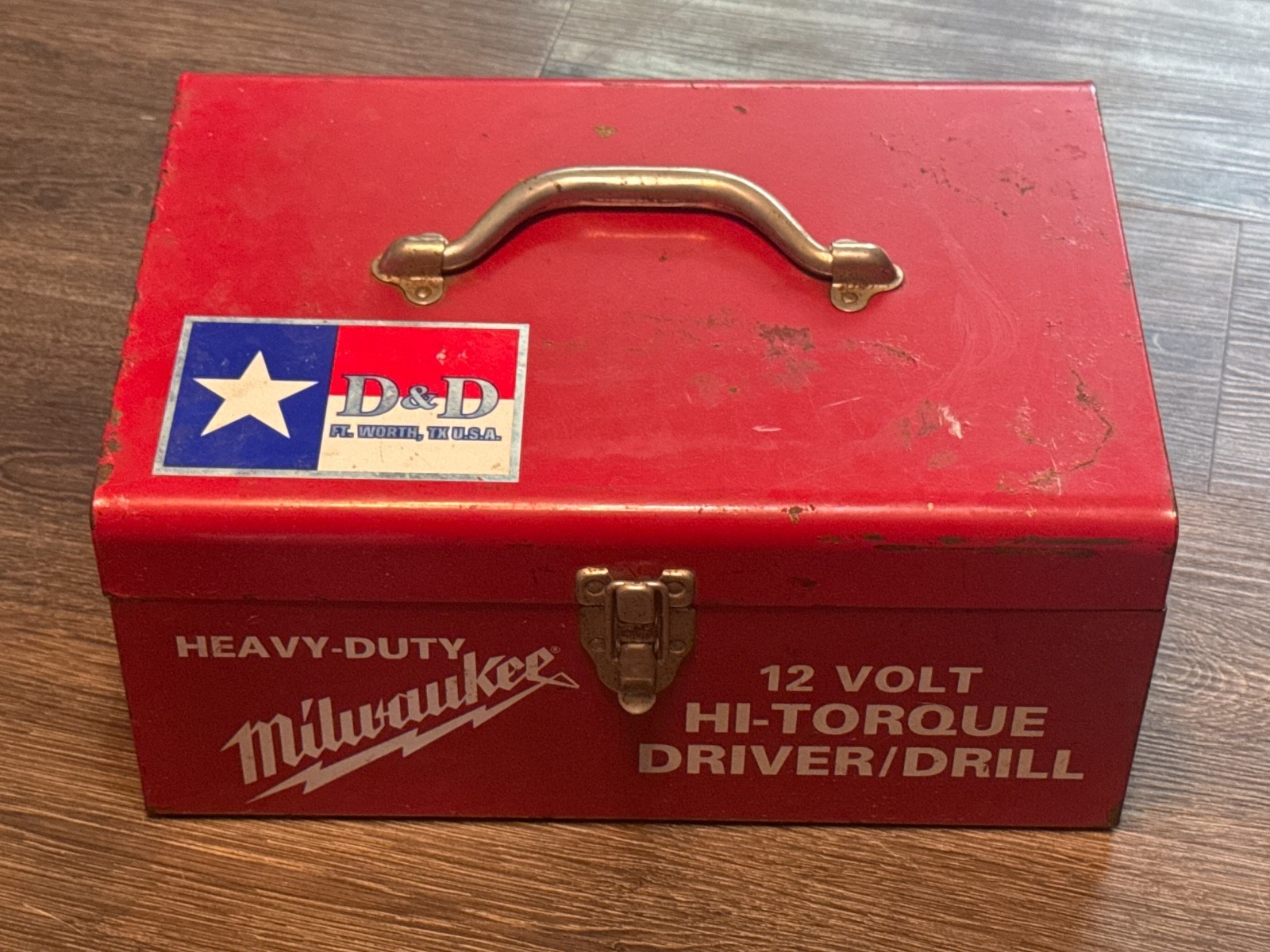 Milwaukee Heavy Duty 12 Volt Hi-Torque Driver/Drill Metal Case Only