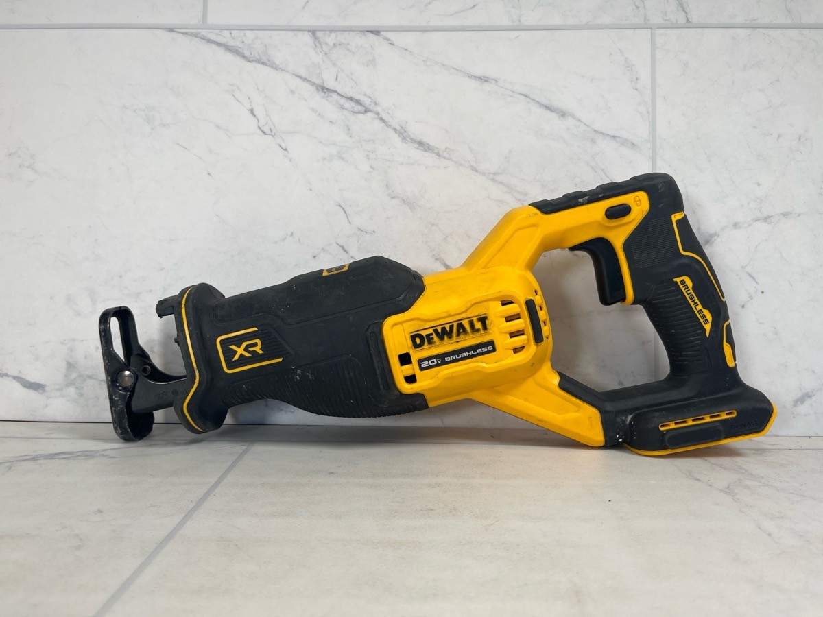 DEWALT DCS382 20V MAX Brushless Reciprocating Saw (Tool Only) (A1G009753)