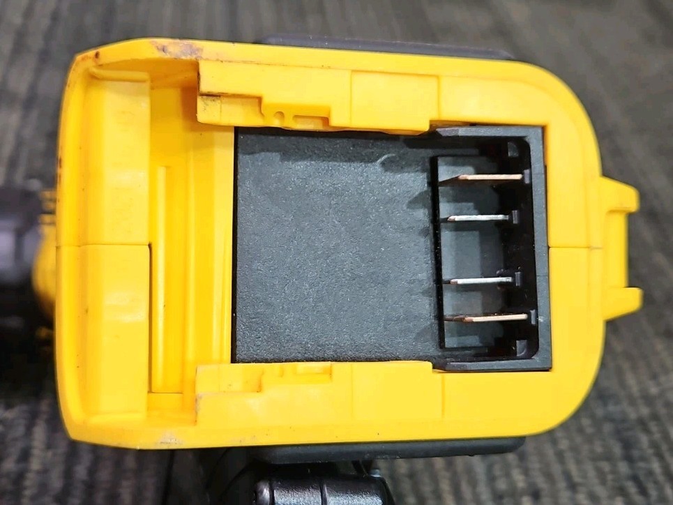 DeWalt Tools DCD771 1/2&Prime;(13mm) 20V Drill Driver + 1.5Ah Battery, Charger & Bag