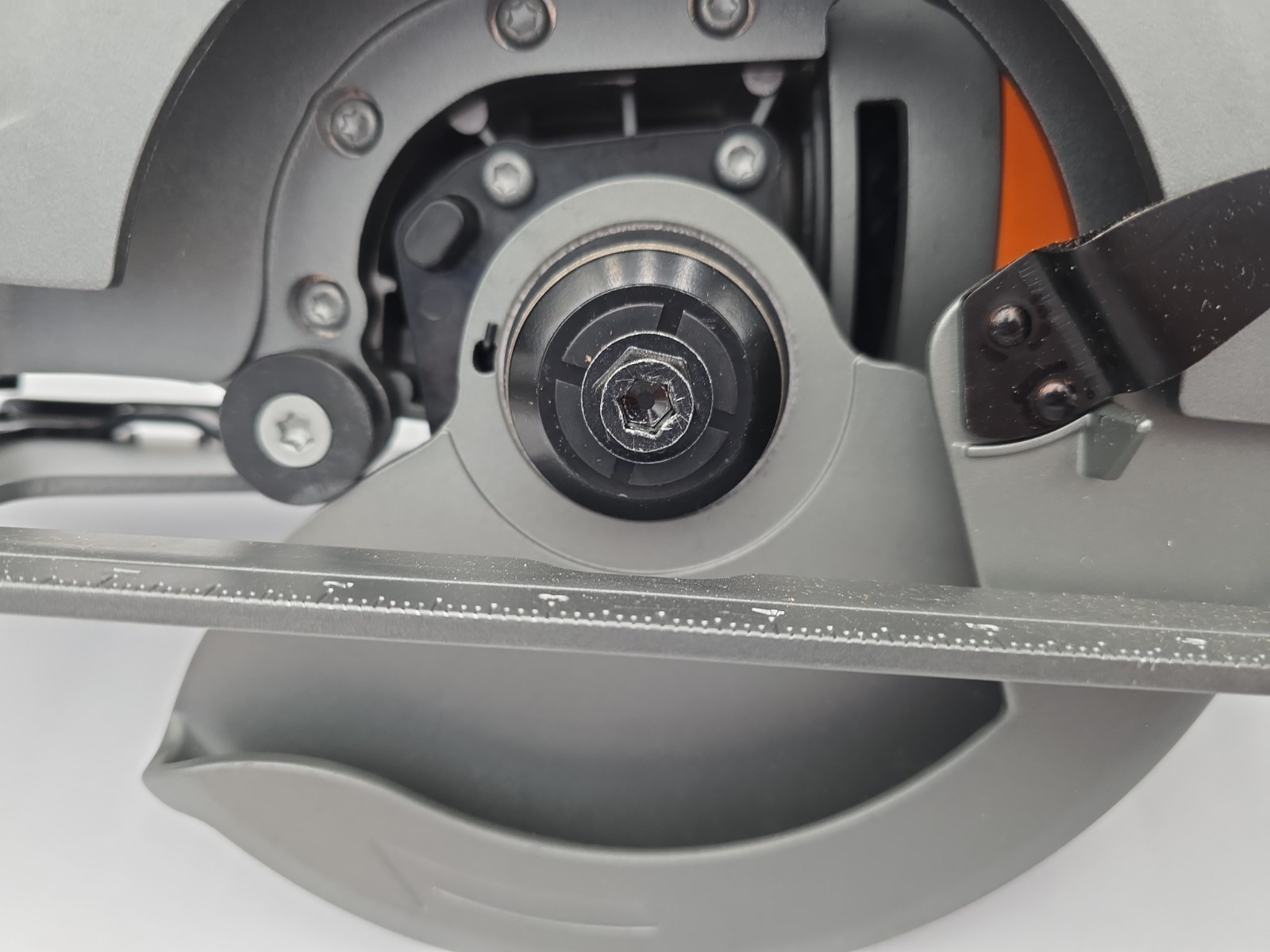 RIDGID R32104 7-1/4&Prime; Worm Drive Circular Saw 15 Amp THRUCOOL New Open Box