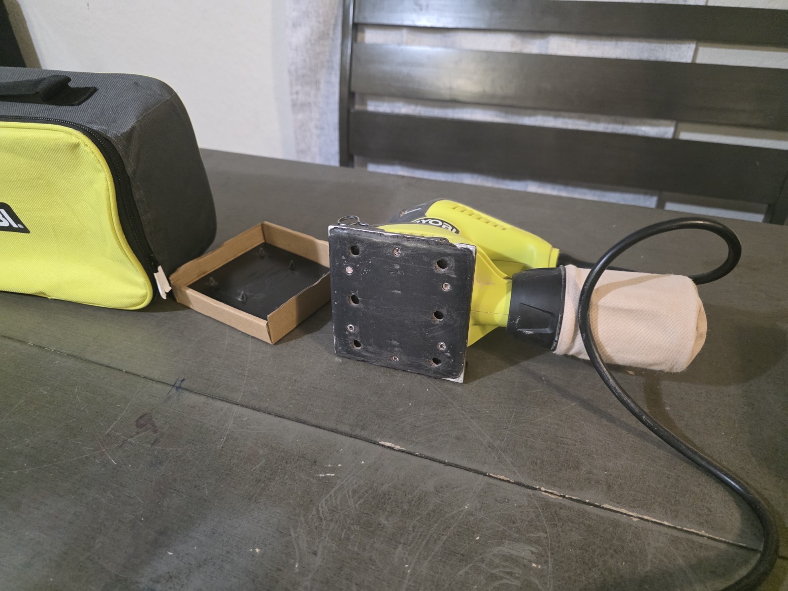 Ryobi RS652DG 5&Prime; Random Orbit Sander – Black/Green