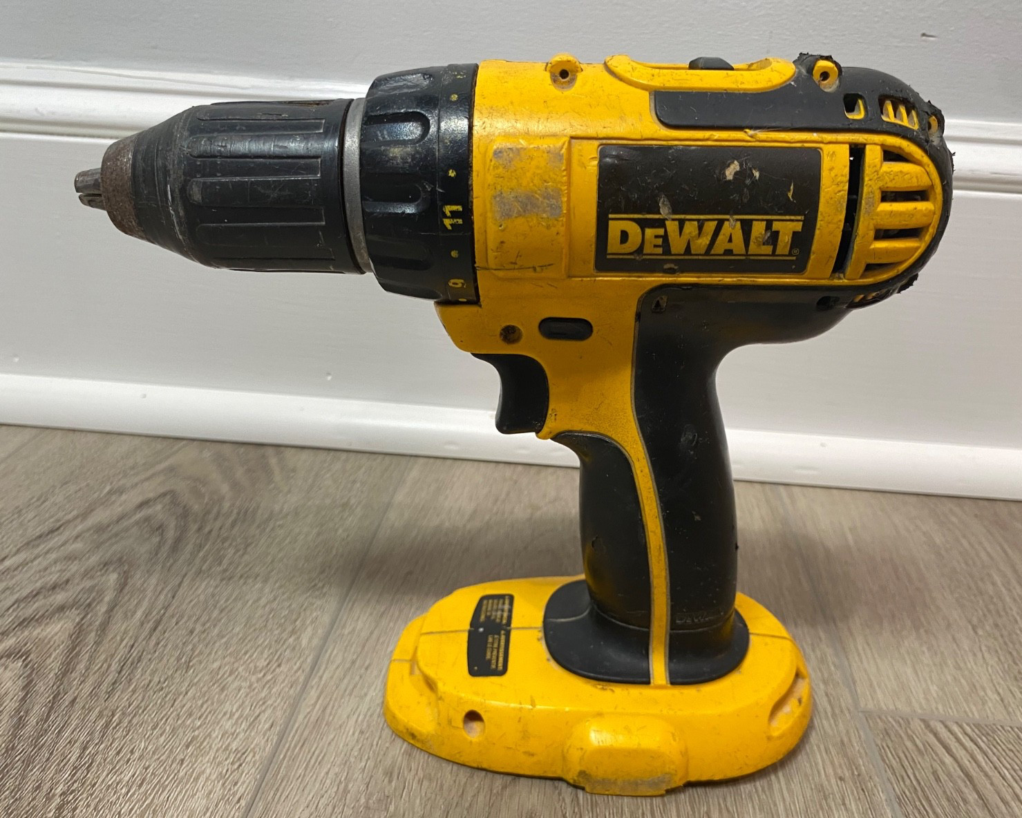DEWALT DC720 18V Cordless Drill/Driver Keyless Chuck Tool Only Yellow/Black