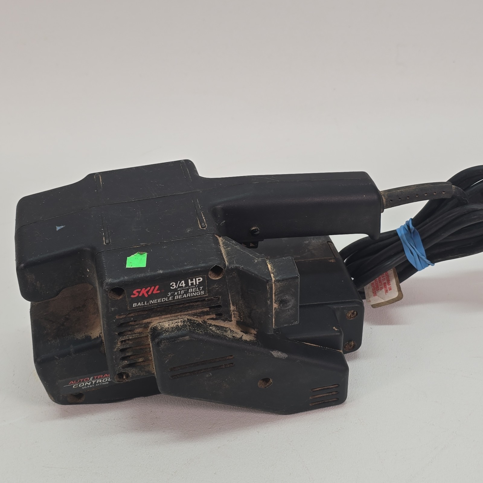 Skil Model 7313 Belt Sander 3/4HP Auto Track 3&Prime;x18&Prime; Corded Power Sanding Tool