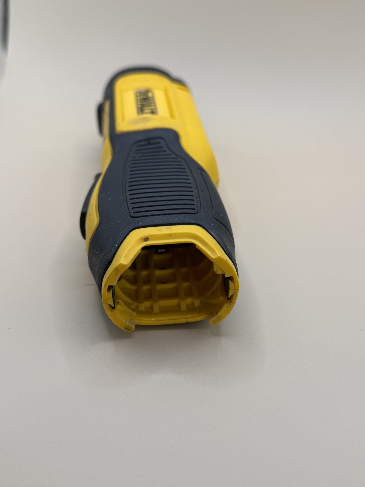 DEWALT DCF682 8V Max Gyroscopic Inline Screwdriver w/ Battery and DCB095 Charger