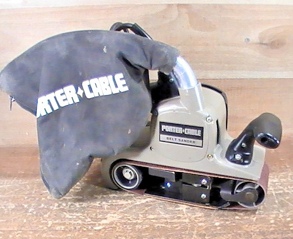PORTER CABLE #352VS 850-1300SFPM VARIABLE SPEED 3&Prime;X 21&Prime; BELT SANDER W/ DUST BAG