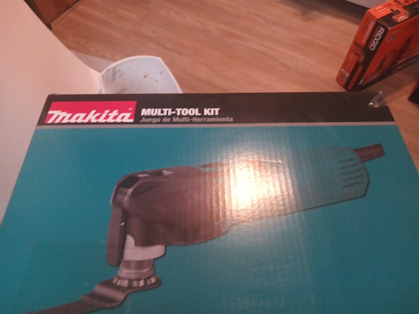 Makita TM3010CX1 Oscillating Multi-Tool Kit