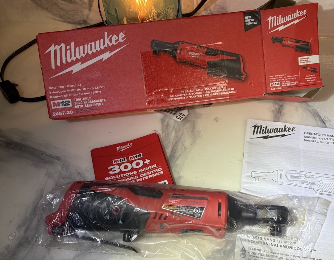 Milwaukee 2457-20 M12 12V 3/8&Prime; Inch Cordless Ratchet (Tool Only)