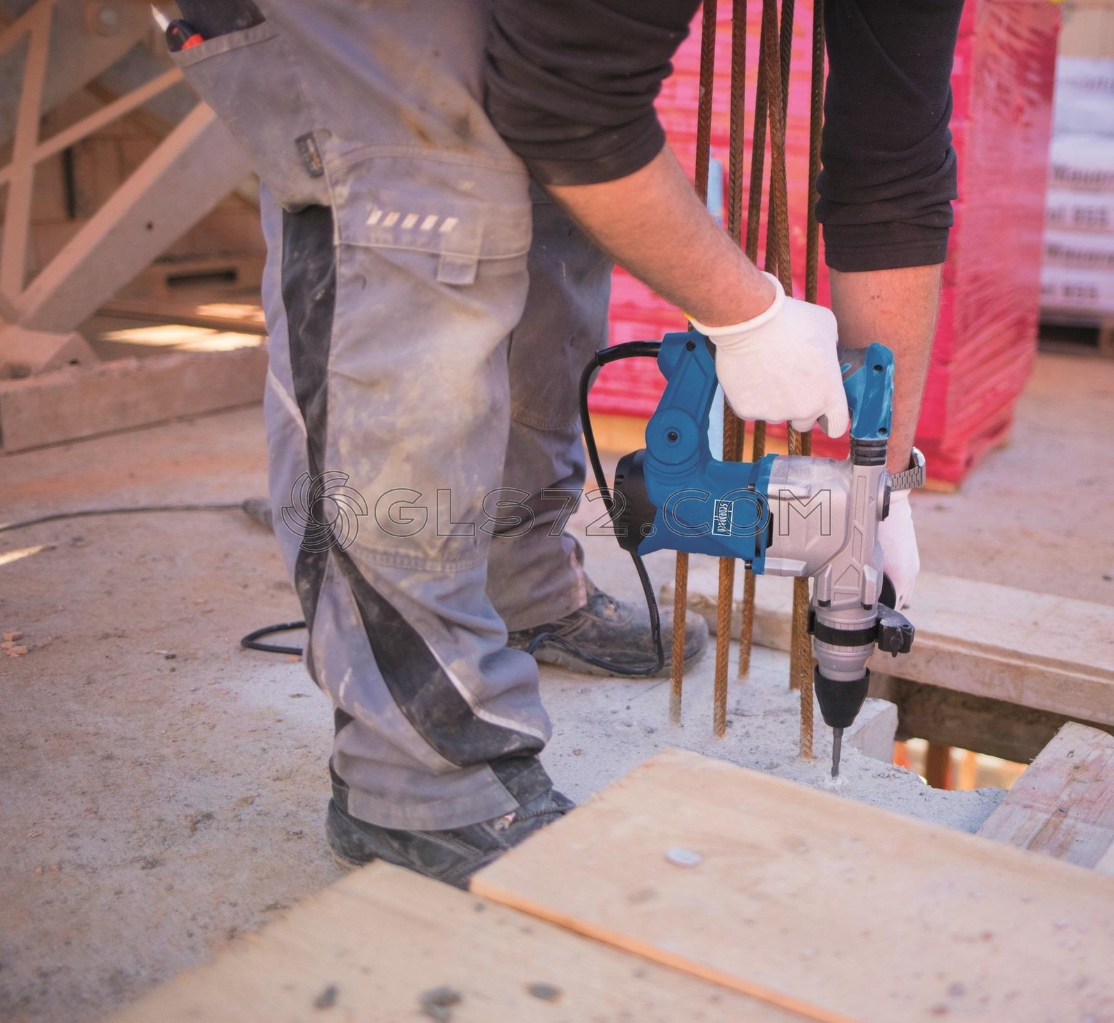 230V ROTARY AND DEMOLITION HAMMER SCHEPPACH DH1300PLUS SDS-PLUS + ACCESSORIES