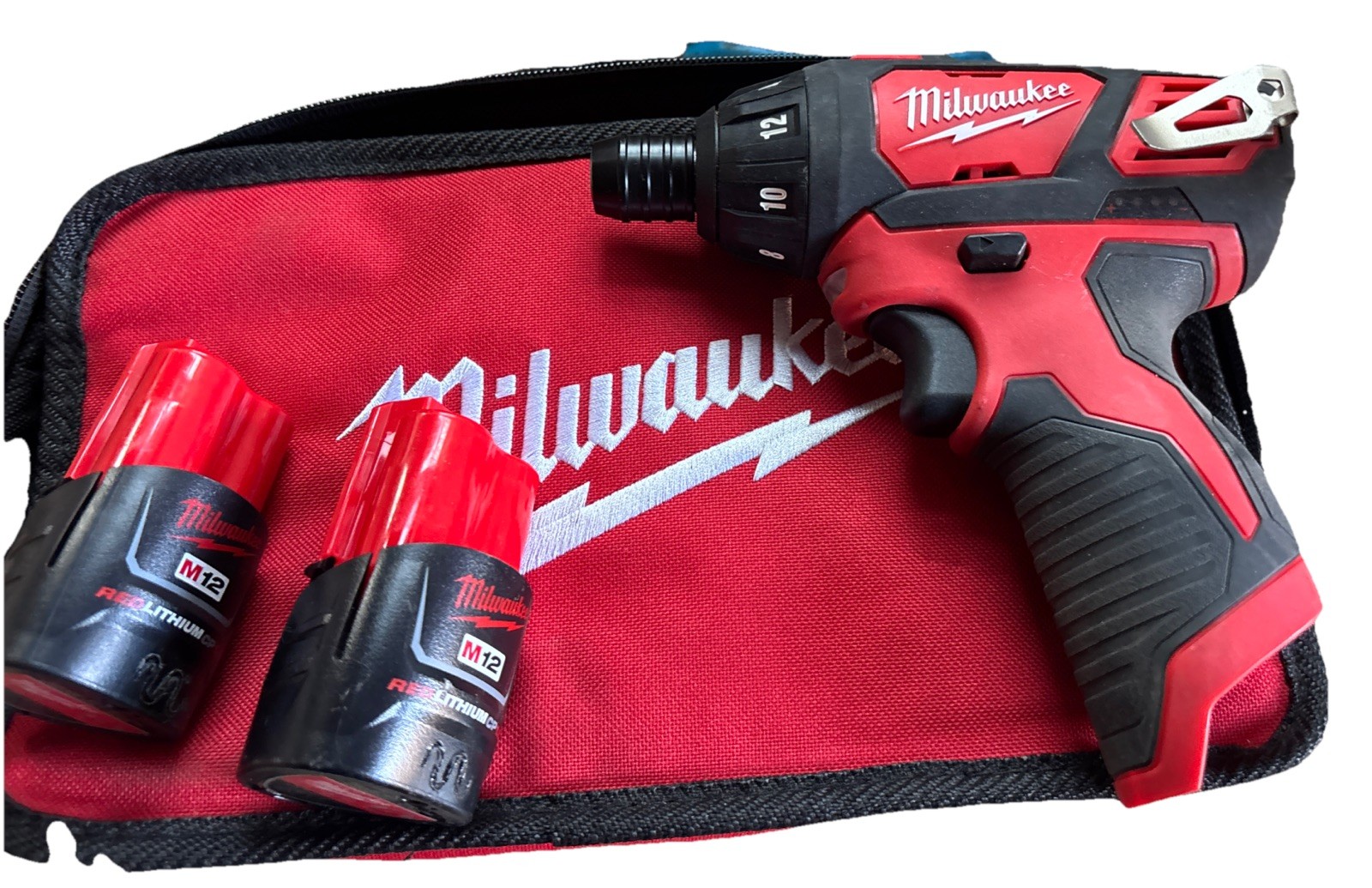 Milwaukee 2401-22 M12 1/4&Prime; Hex Driver, (2) Cp 1.5 Batteries Bag- Lightly Used