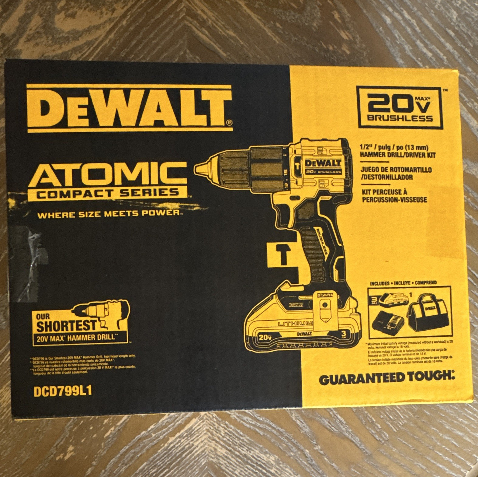 DEWALT ATOMIC Compact 20V MAX Brushless 1/2&Prime; Keyless Hammer Drill Kit DCD799L1