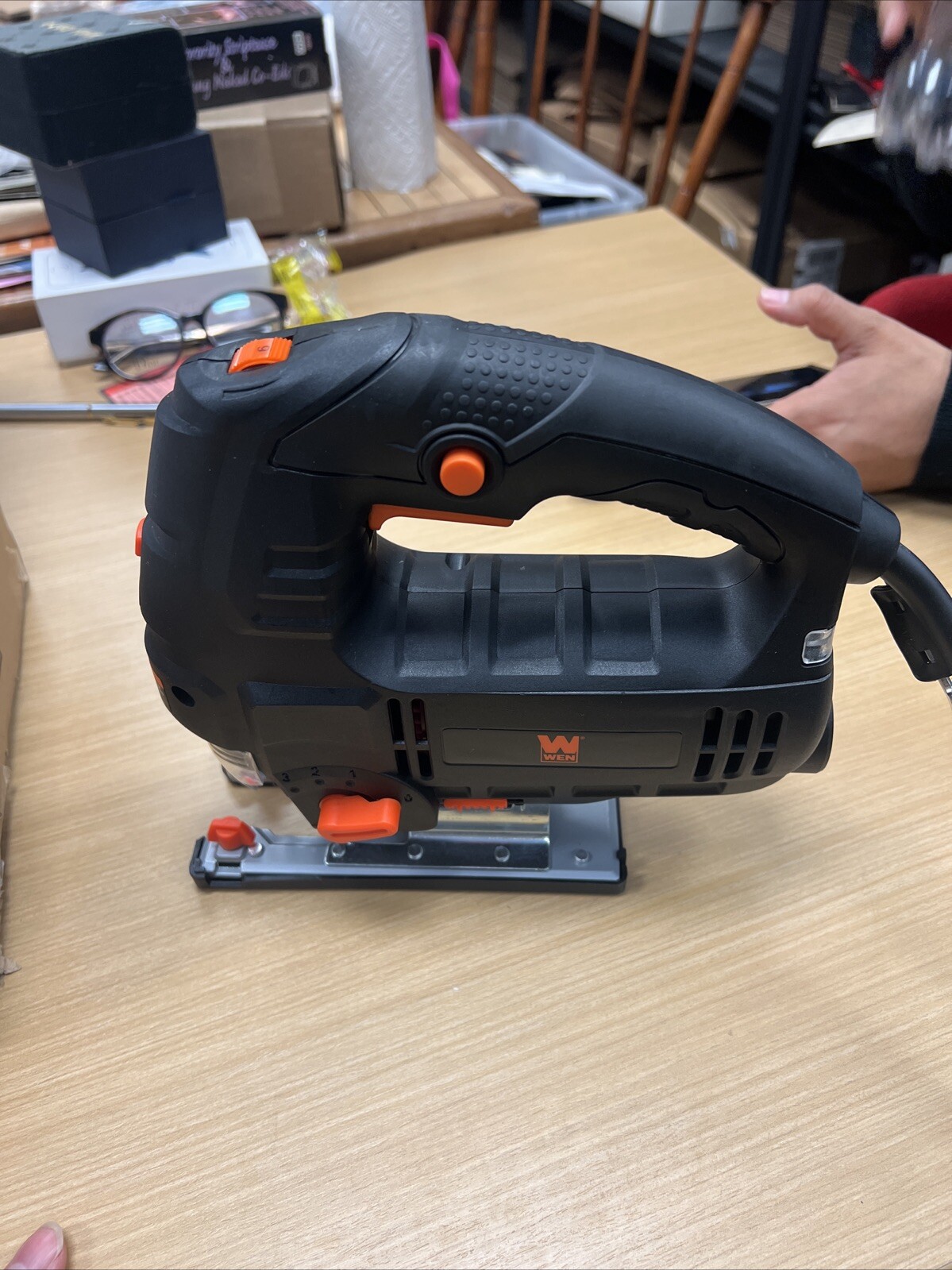 WEN 6.6-Amp Variable Speed Orbital Jig Saw with Laser and LED Light