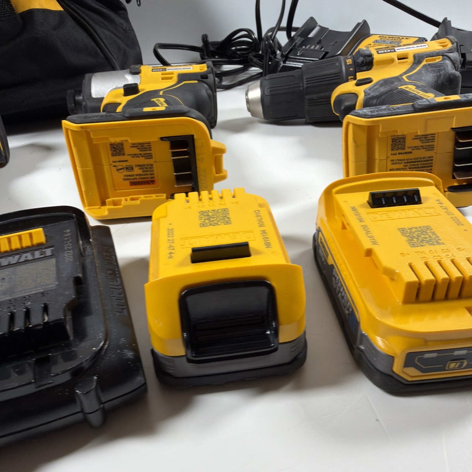 DeWalt 20V Drill Lot With Power Stack Batteries, Chargers, Bag DCF840 DCD798