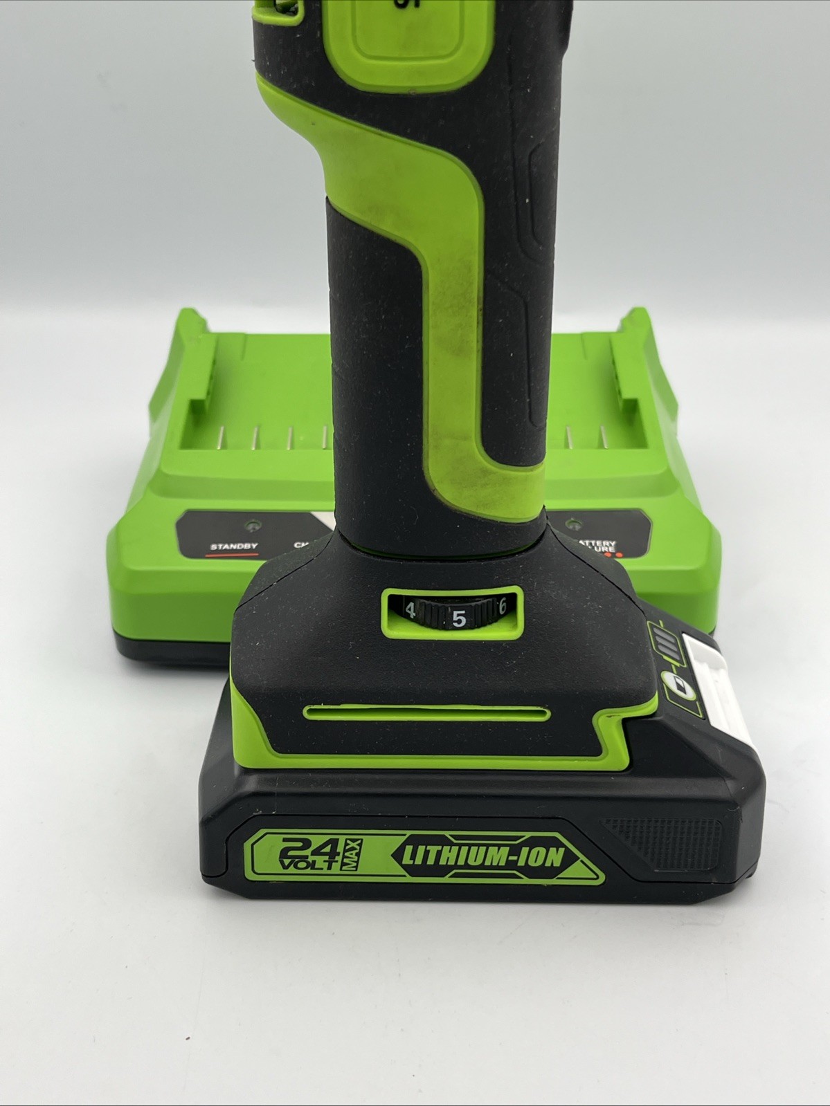 Greenworks MTG305 24V Cordless Oscillating Multi Tool w/ Battery & Charger Works