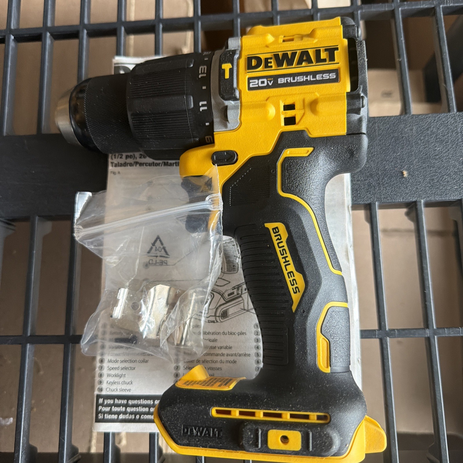 NEW DEWALT 20V XR 1/2&Prime; ATOMIC Brushless Hammer Drill/Driver DCD799 ( TOOL ONLY)