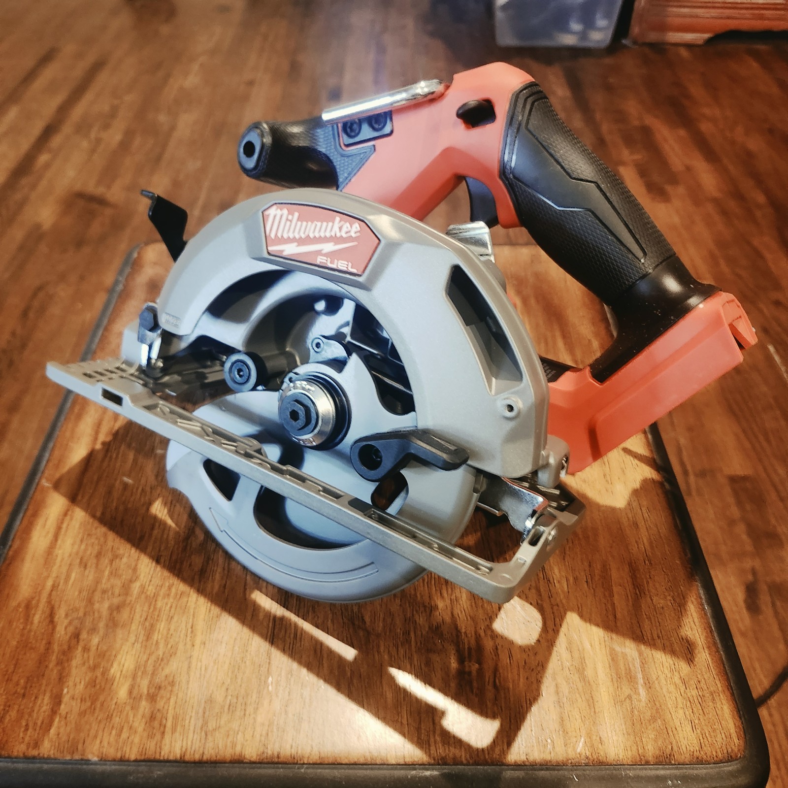 Milwaukee M18 FUEL 18V Brushless Cordless 6-1/2 in. Circular Saw (Tool-Only)