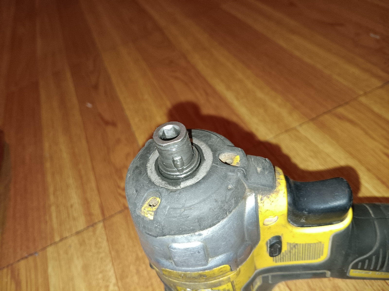 DEWALT XR 20V XR Cordless Brushless Impact Driver DCF887 works READ parts