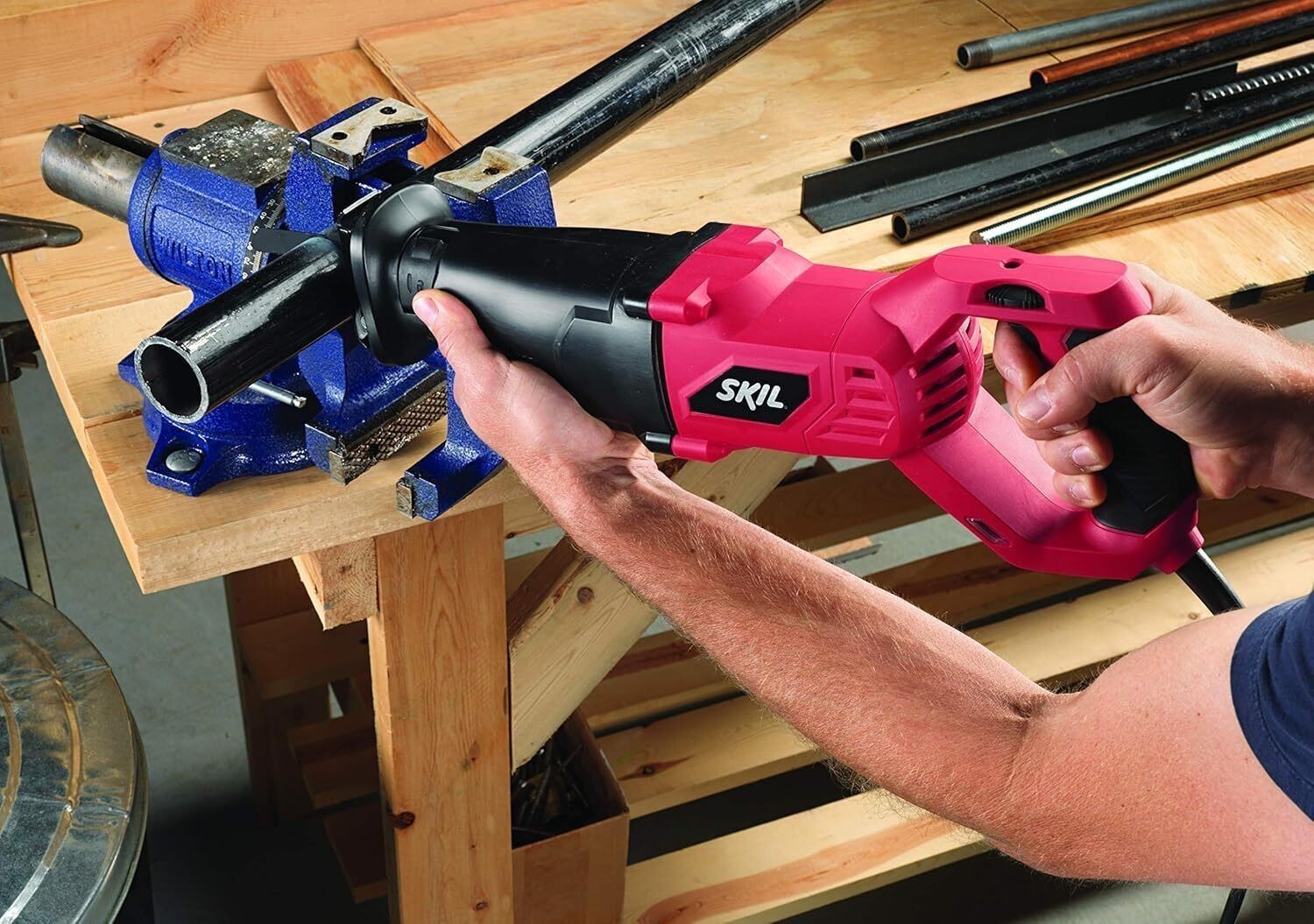 7.5-Amp Corded Electric Variable Speed Reciprocating Saw Tool-Less Blade Change