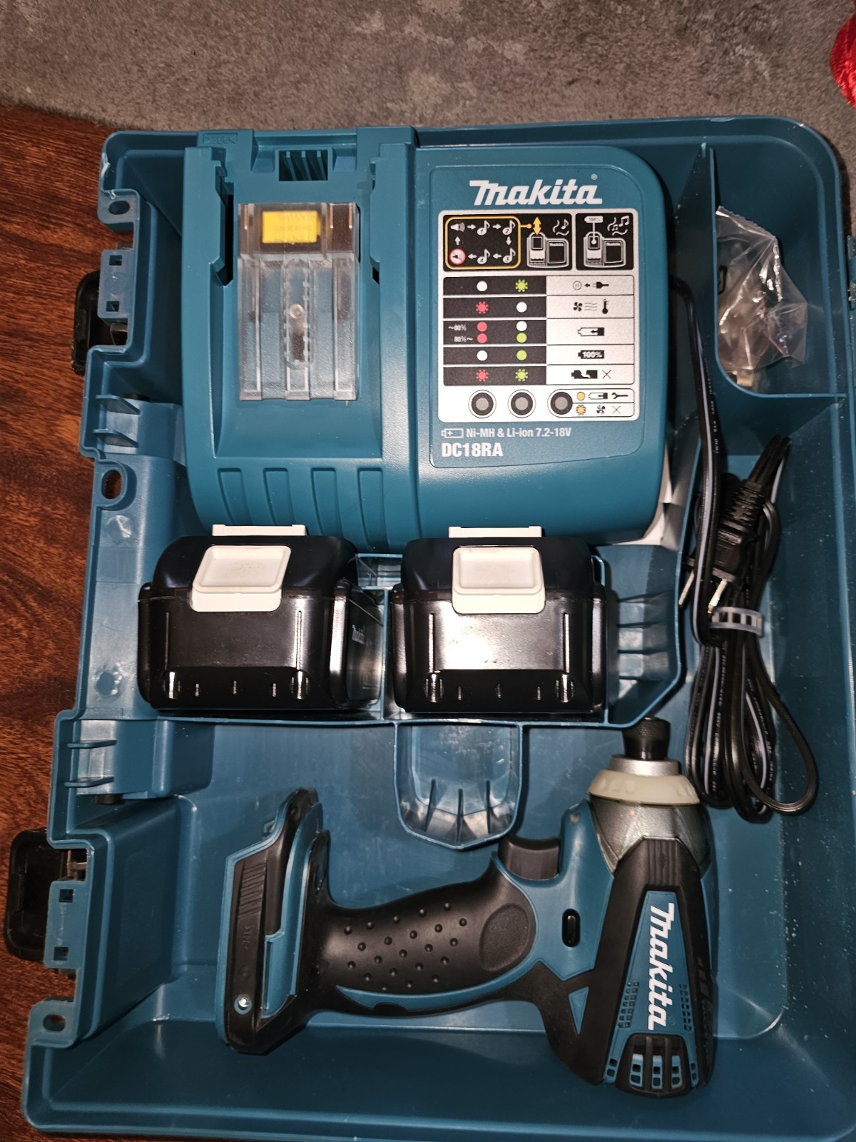 Makita Cordless Impact Driver LXDT01 includes 1 charger 2 batteries in hard case