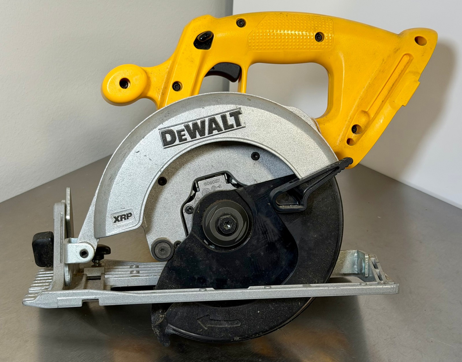 DEWALT DC390 XRP 18V Cordless Circular Saw Tool Only w/ Manual Clean