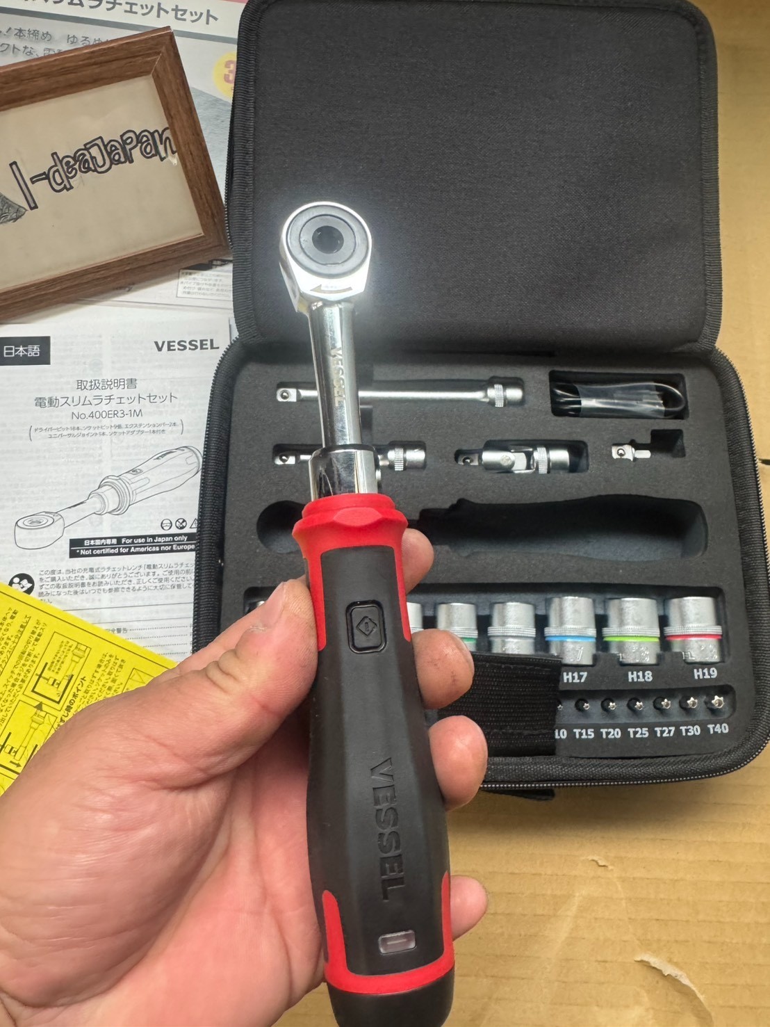 VESSEL 400ER3-1M Cordless Electric Slim Ratchet Set 3/8” w/ 31 Socket Bits Japan
