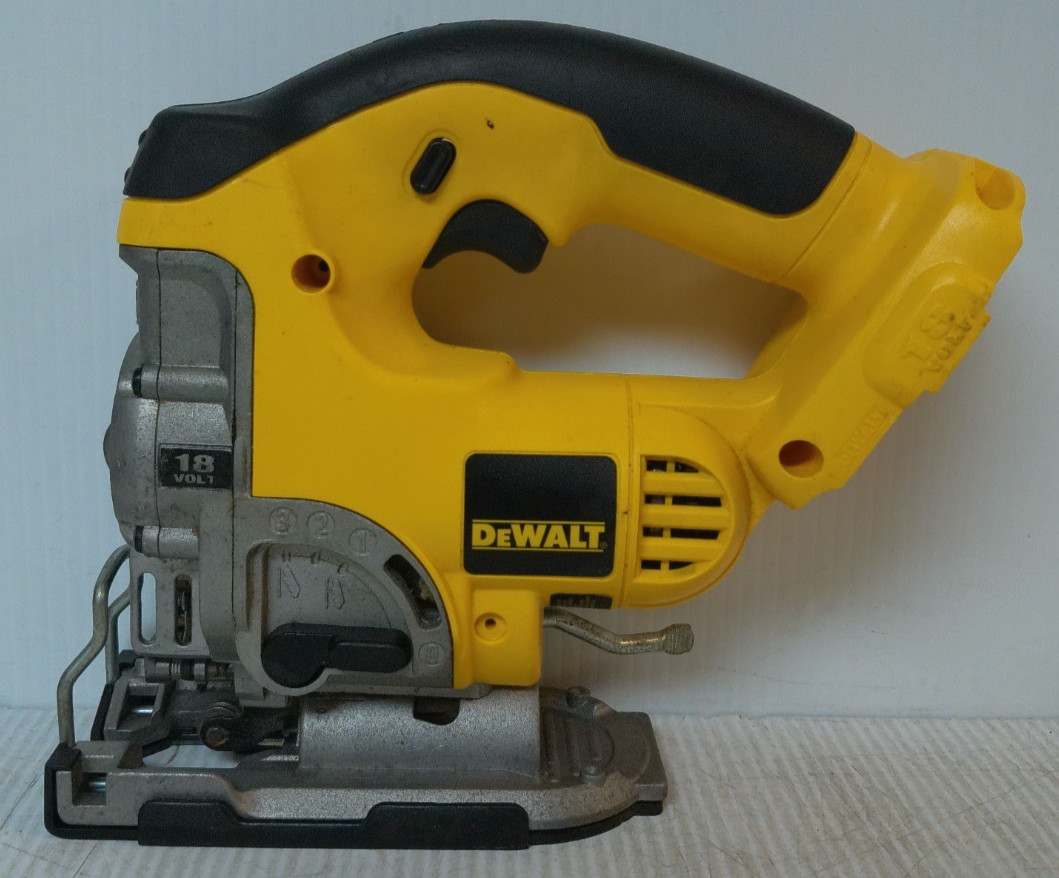 (MA1) DeWalt DC330B 18V Cordless Keyless Variable Speed Jigsaw