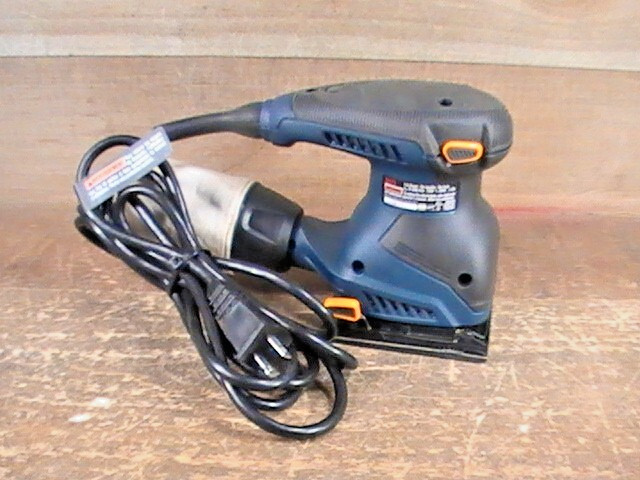 RYOBI #S652D 2.A 14,000 RPM 1/4 SHEET CORDED PALM SANDER W/ CASE-MANUAL PRE-OWNE