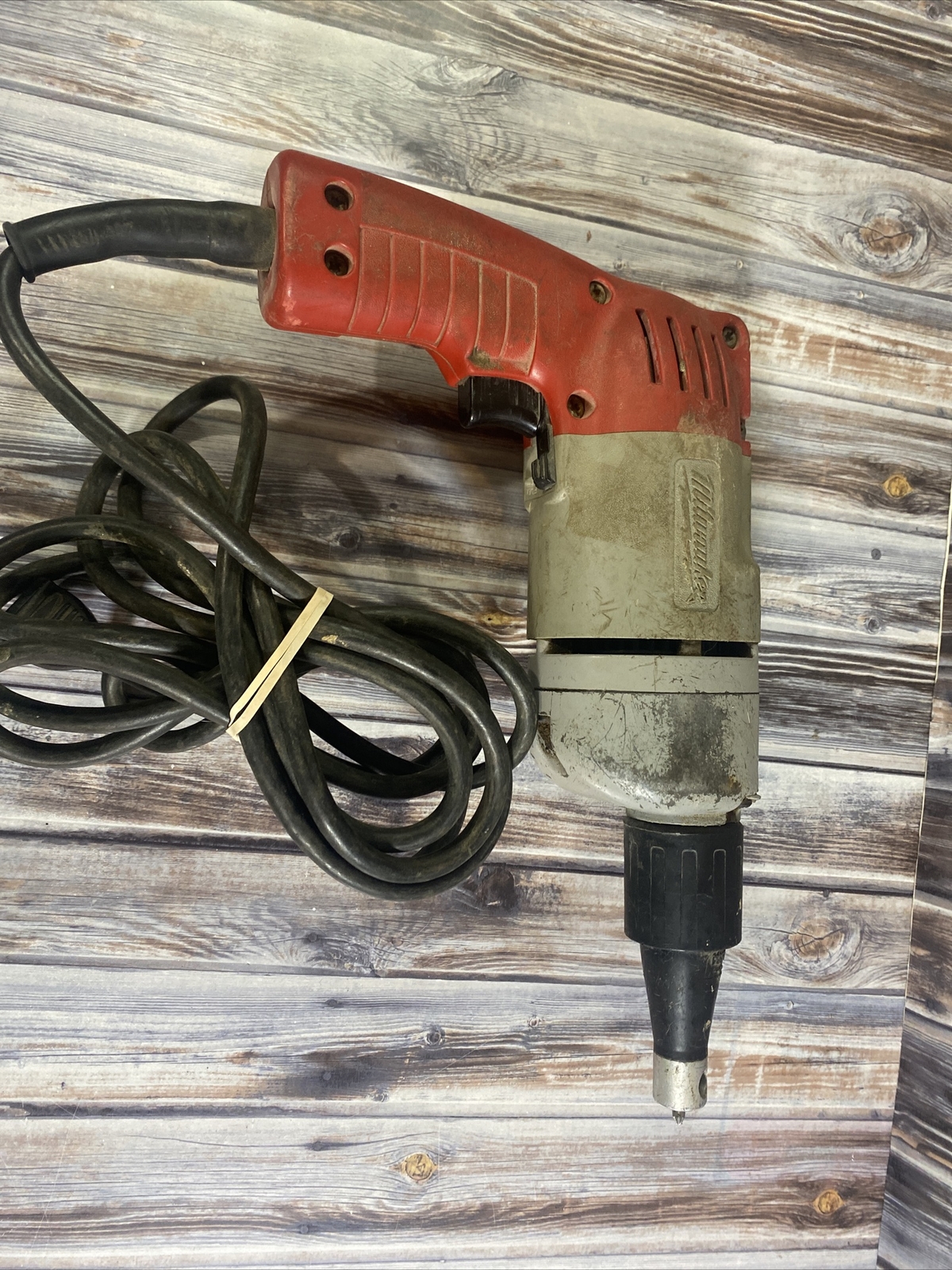 Milwaukee Heavy Duty 0-2500 RPM Self-Drill Fastener Screwdriver