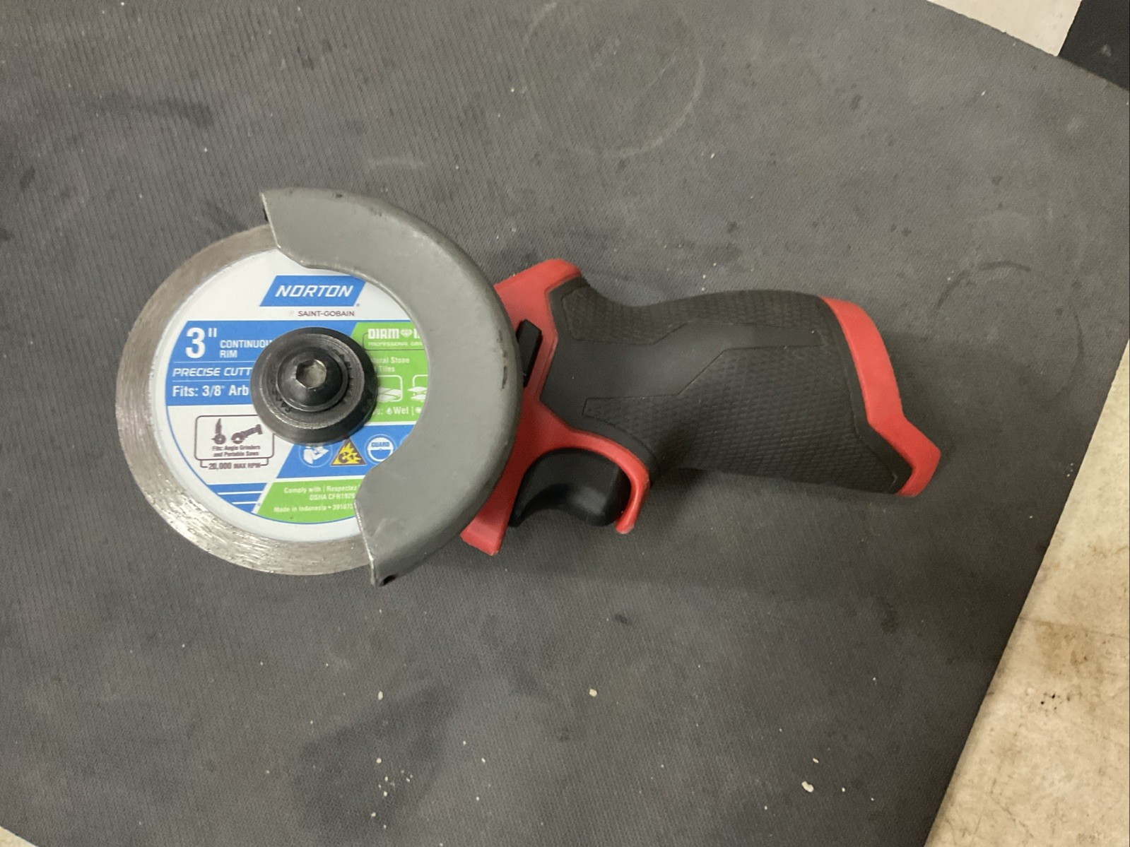 Milwaukee 2522-20 M12 12 Volt Compact Cut Off Tool W Battery And Charger